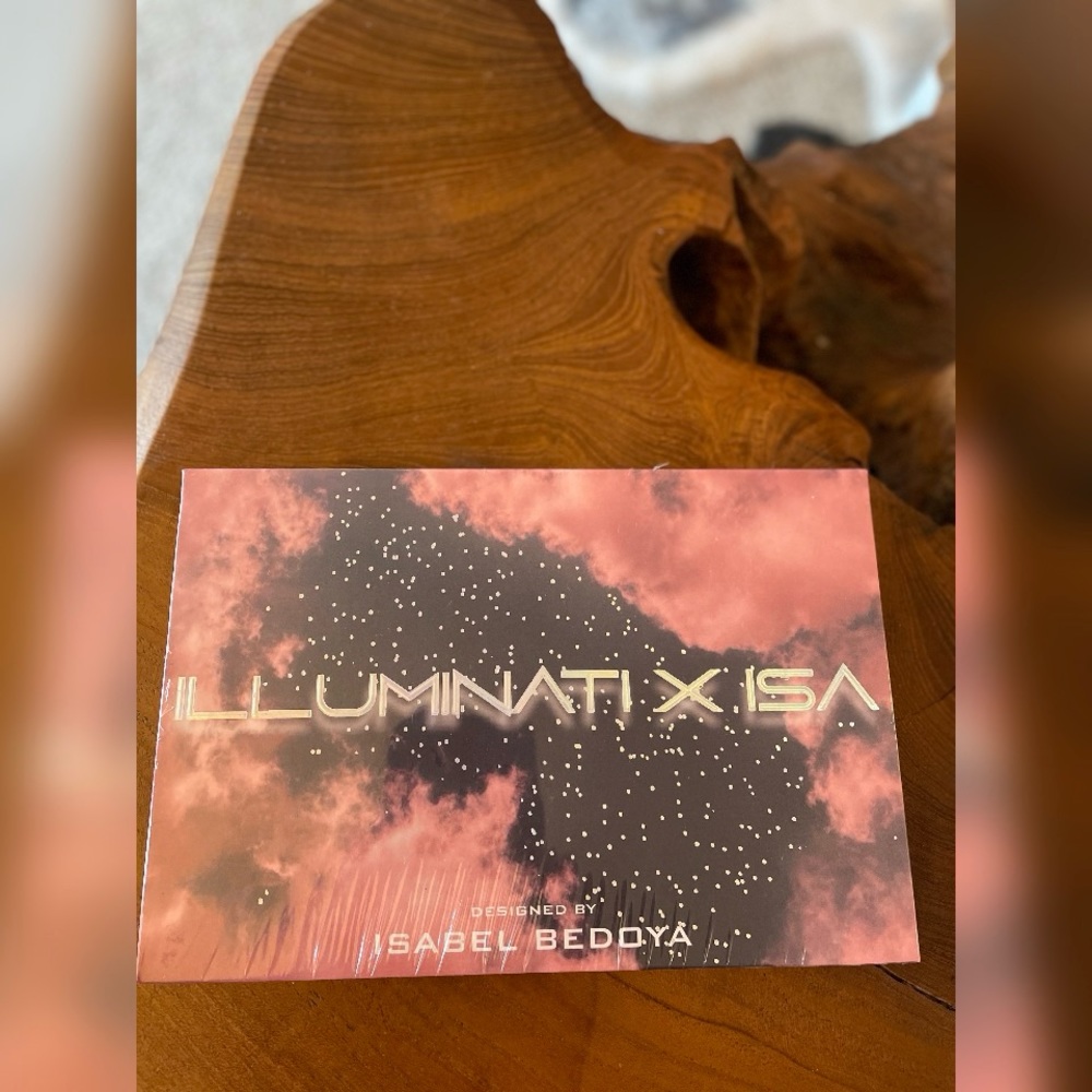 Illuminati Cosmetics Glam Palette